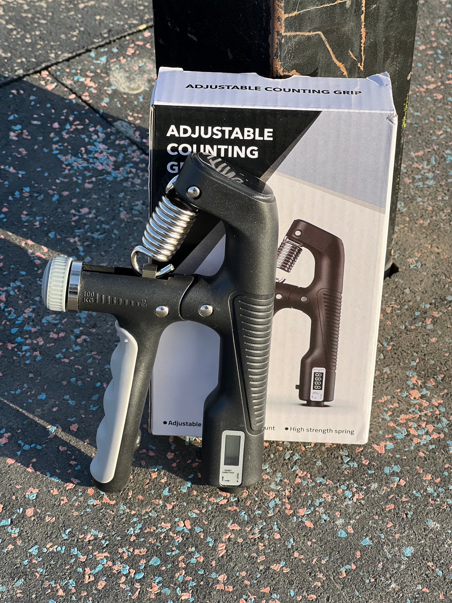 اداة تقوية القبضة الرقمي